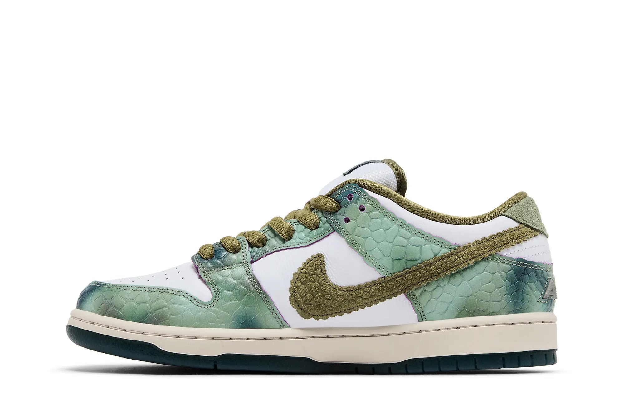 Nike Dunk Low SB x Alexis Sablone 'Chameleon'