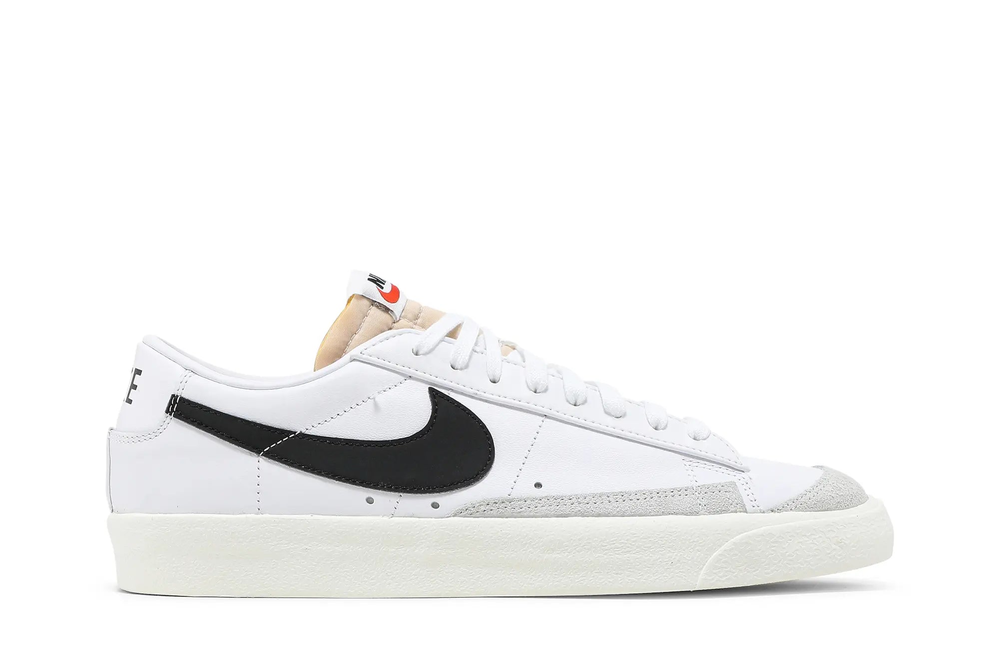 Nike Blazer Low '77 Vintage 'White Black'
