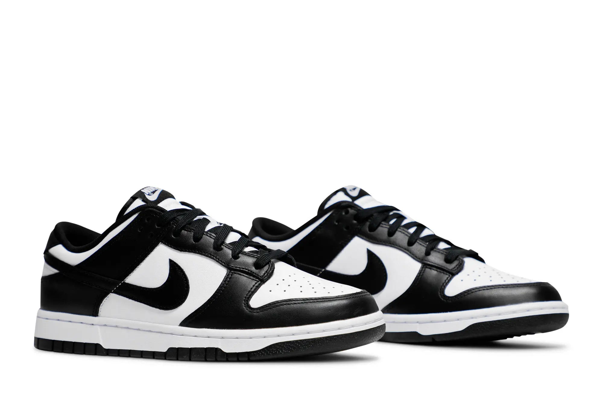 Nike Dunk Low 'Panda'